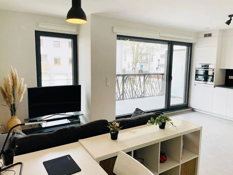 New One Bedroom Flat- Terrace & Parking location