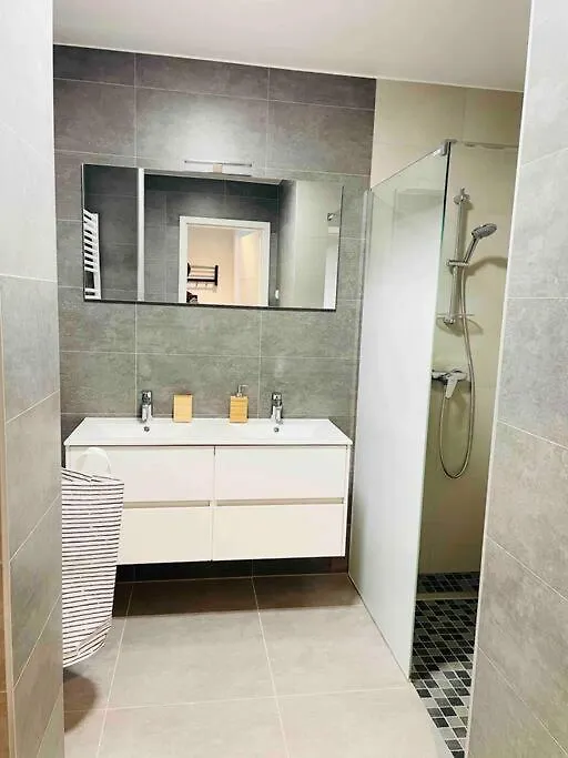 Apartment New One Bedroom Flat- Terrace & Parking Luxemburg